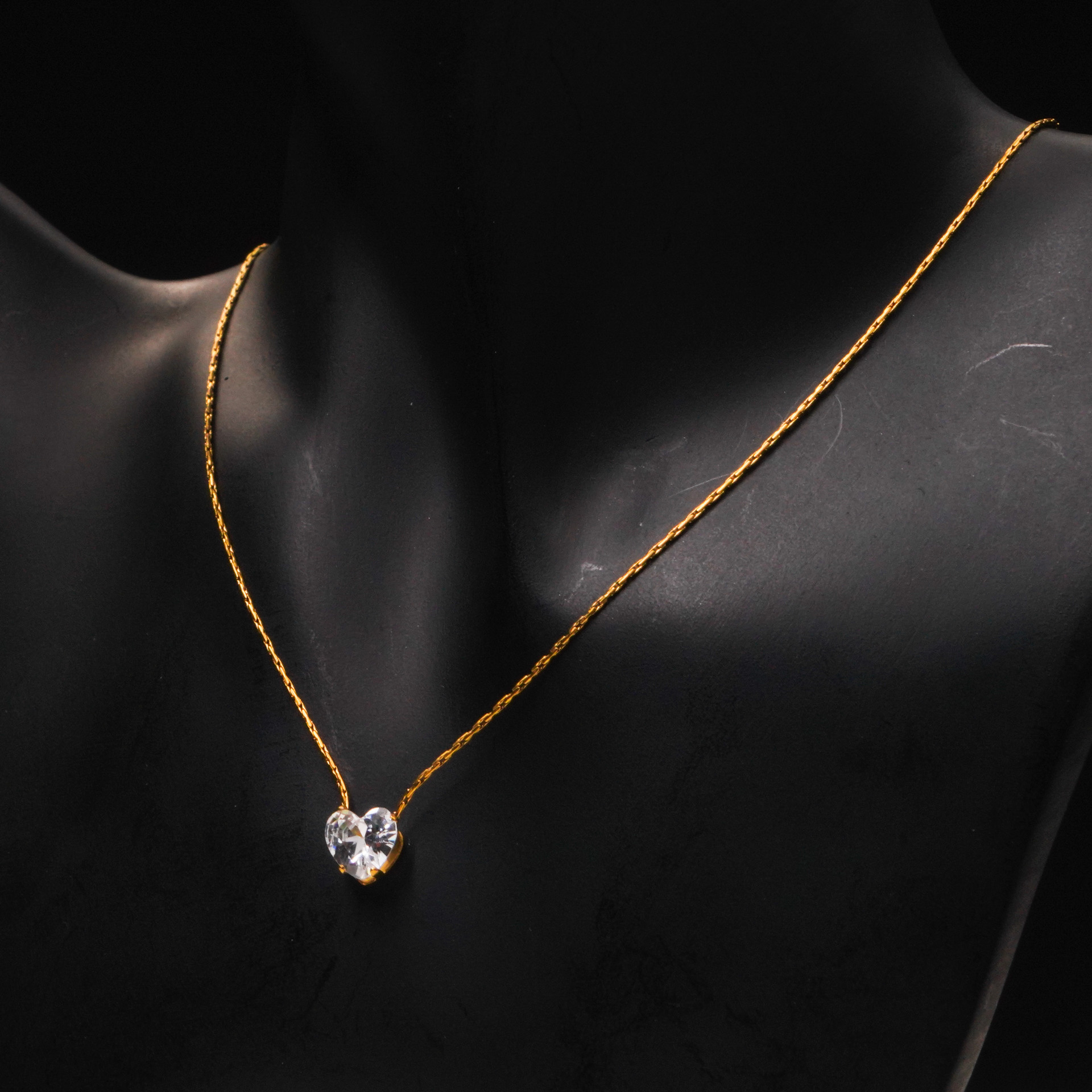 Golden Heart Chain 04